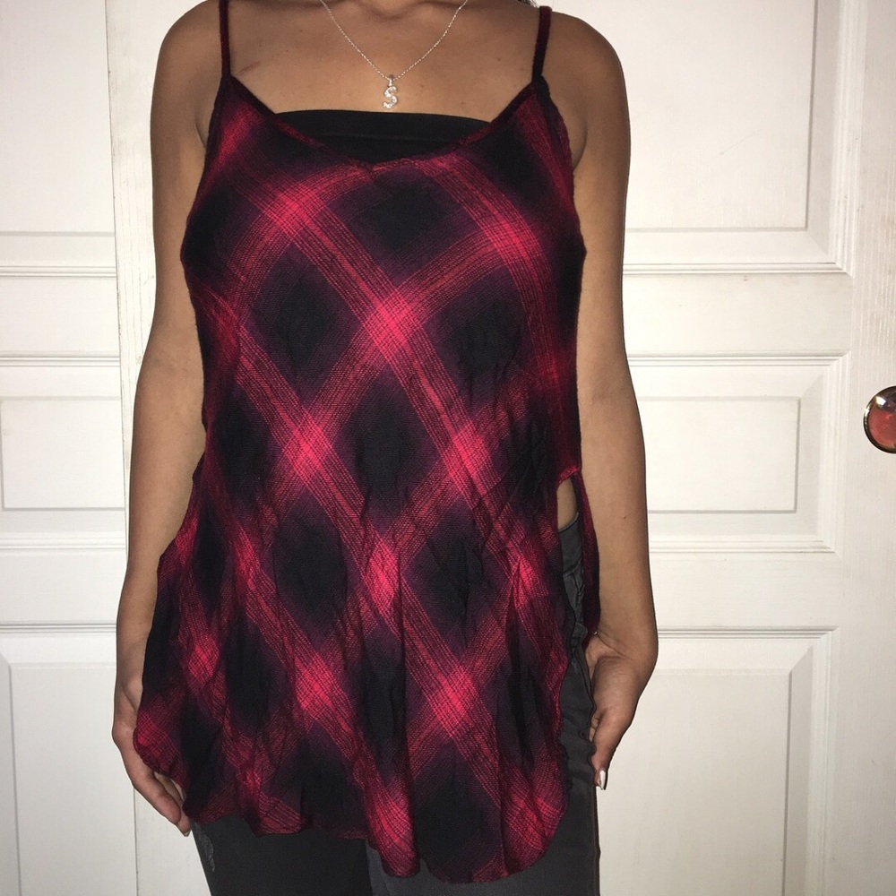 Black and red tank
