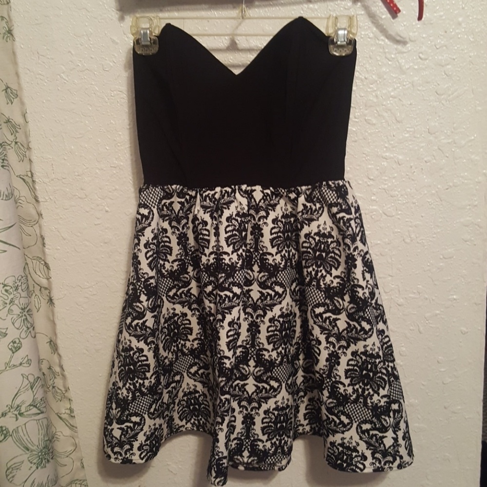 Black strapless dress