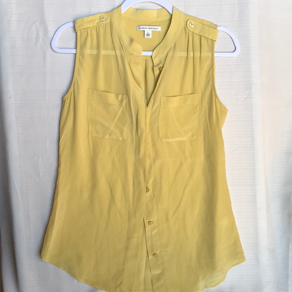 LAST DAY Banana Republic Silk Tank