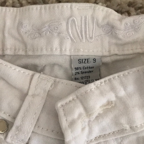 Jeans - Picture 2 of 4