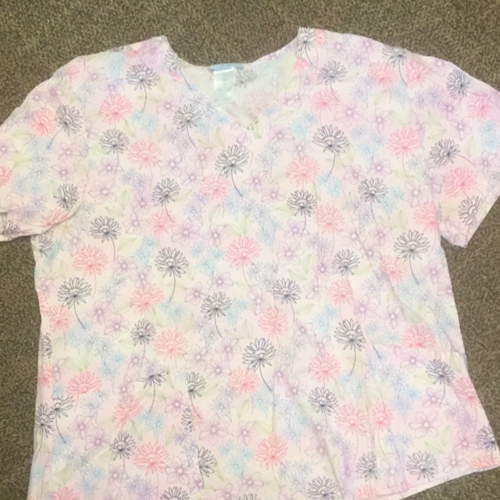 Scrub top