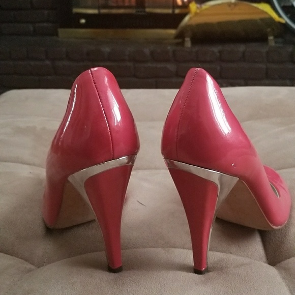 Shoes - Picture 2 of 3