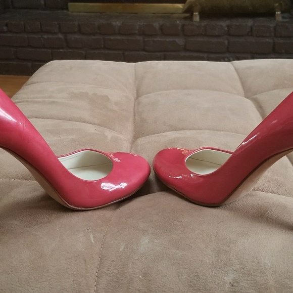 Shoes - Picture 3 of 3