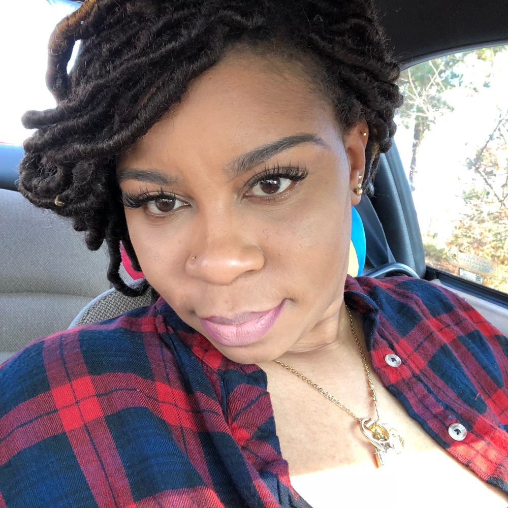 Meet your Posher, Sherisa