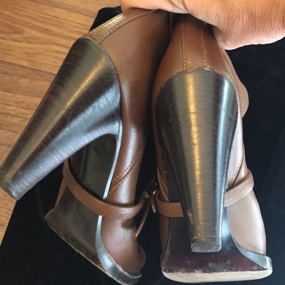Authentic Prada boots - Picture 3 of 6