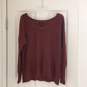NWOT AEO Vneck Sweater sz M