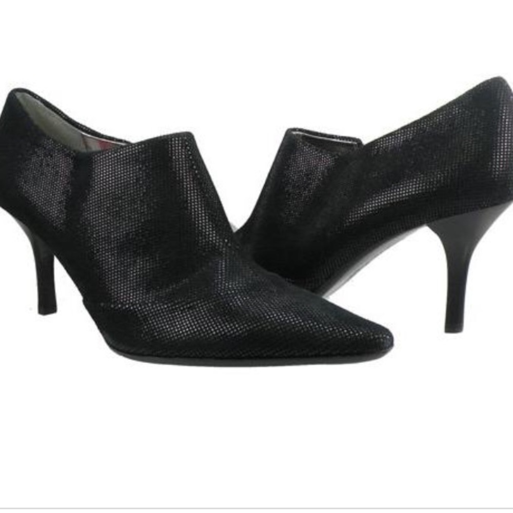 CALVIN KLEIN “DIXIE” BLack Suede Booties