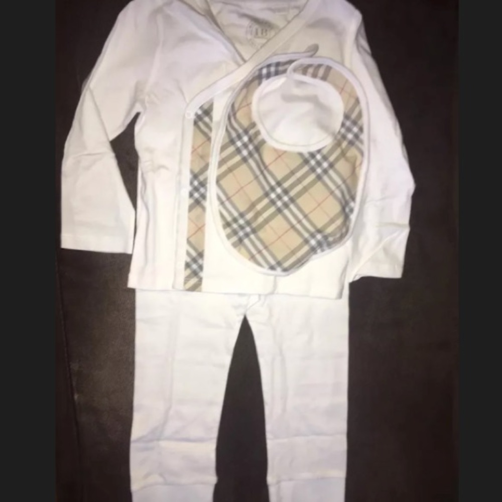 Burberry Baby Berty 3 piece