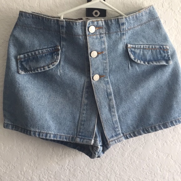 Jean skort! - Picture 1 of 6