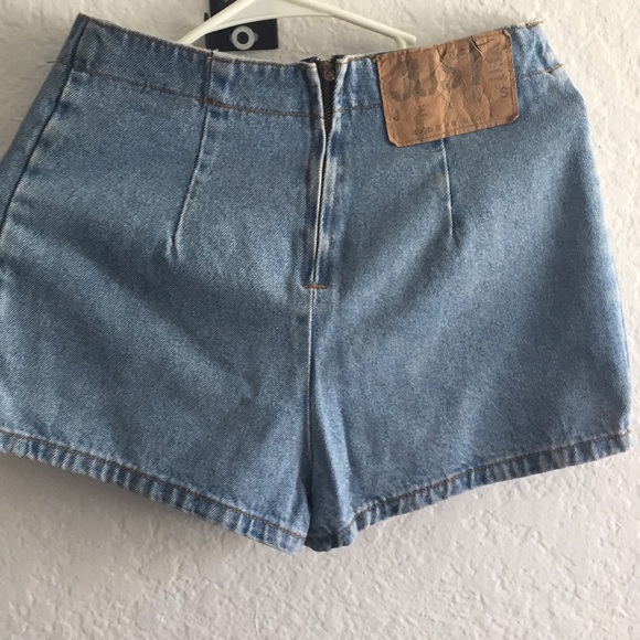 Jean skort! - Picture 2 of 6