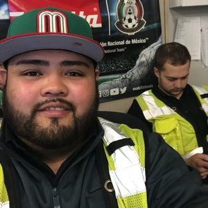 Meet your Posher, Salesy