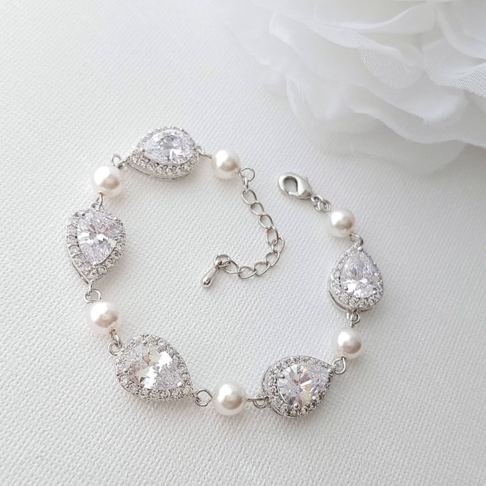 Swarovski Pearl Bracelet