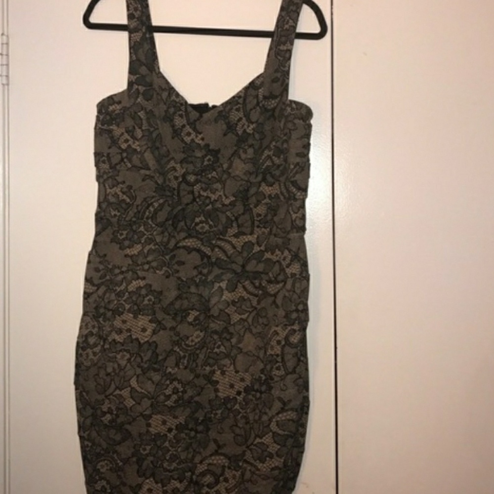 Torrid size 3 bandage lace print dress.