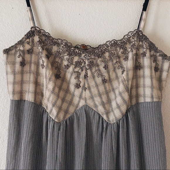 Cop Copine Spaghetti Strap Dress Ruffle Detail - Picture 3 of 8