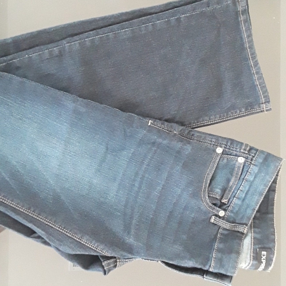 NWOT Express Barely Boot Jeans