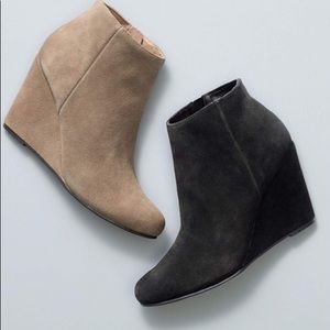 New Dolce Vita Garim Wedge Suede Booties