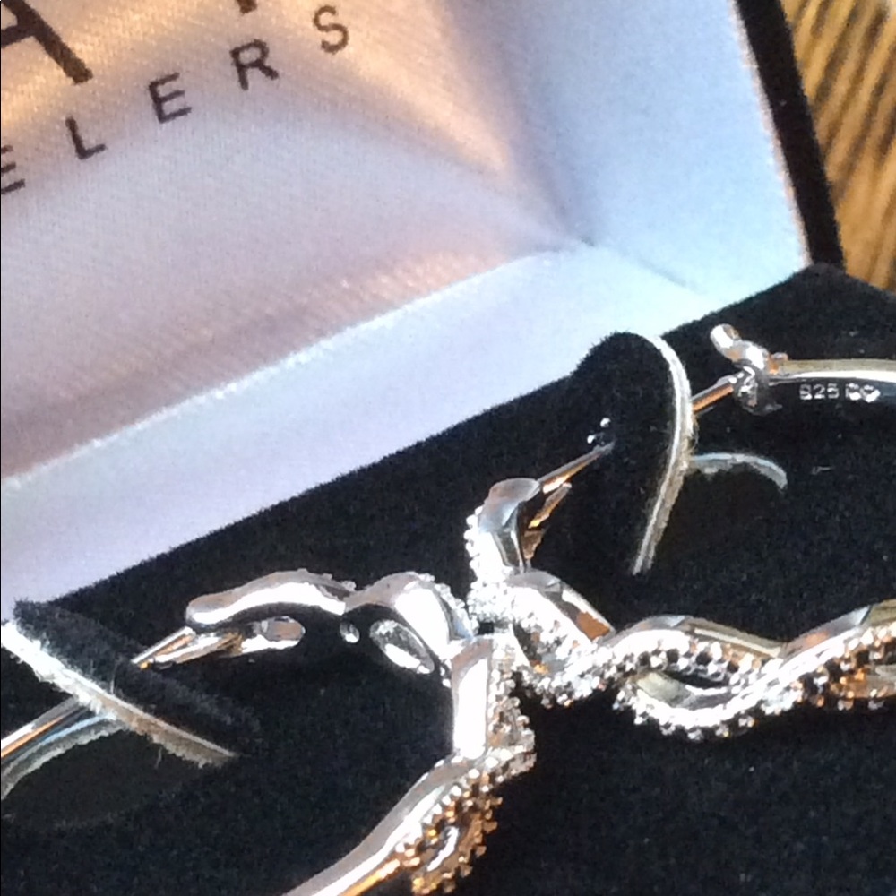 LAST PR 💗Kay Jewelers Sterling & Diamond Earrings - Picture 3 of 6