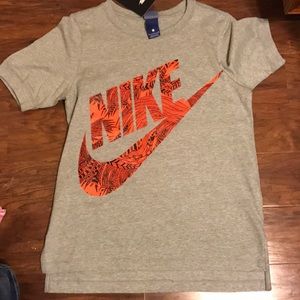 Nike Women's tunic🌺