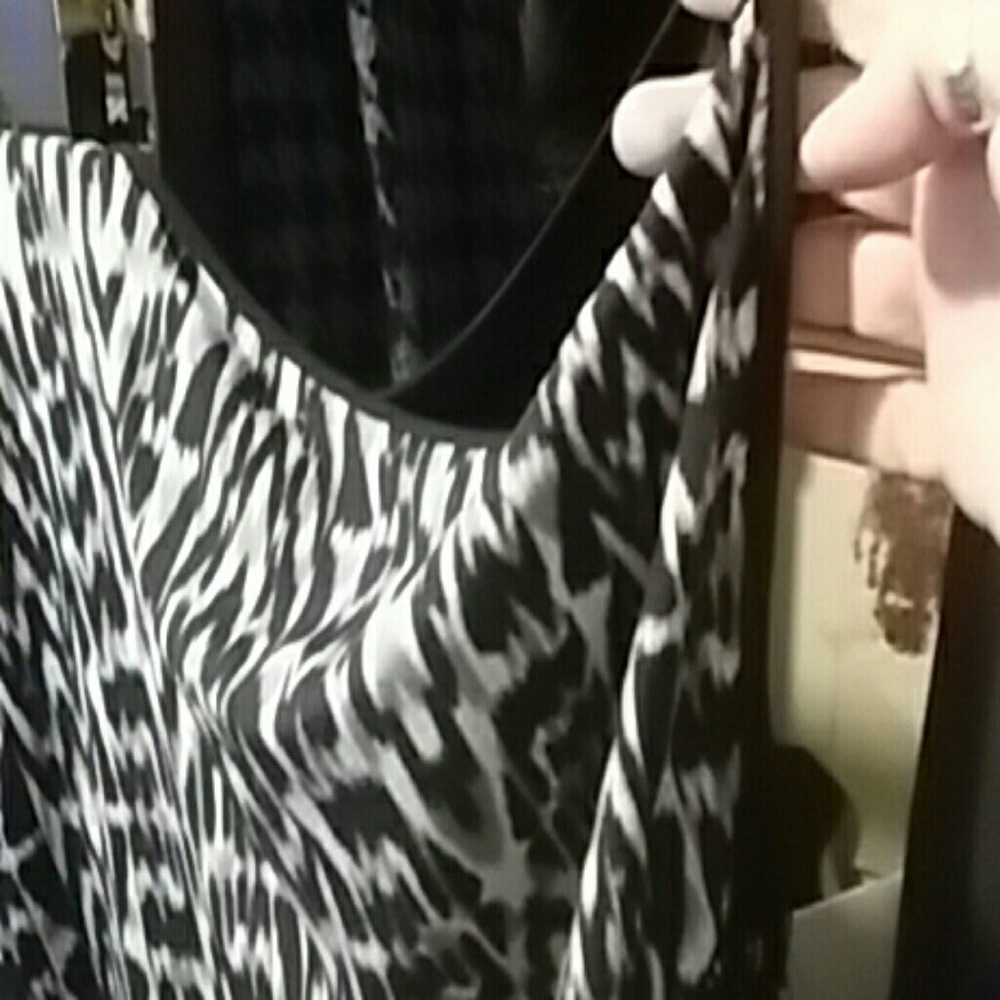 Shirt - Picture 4 of 5