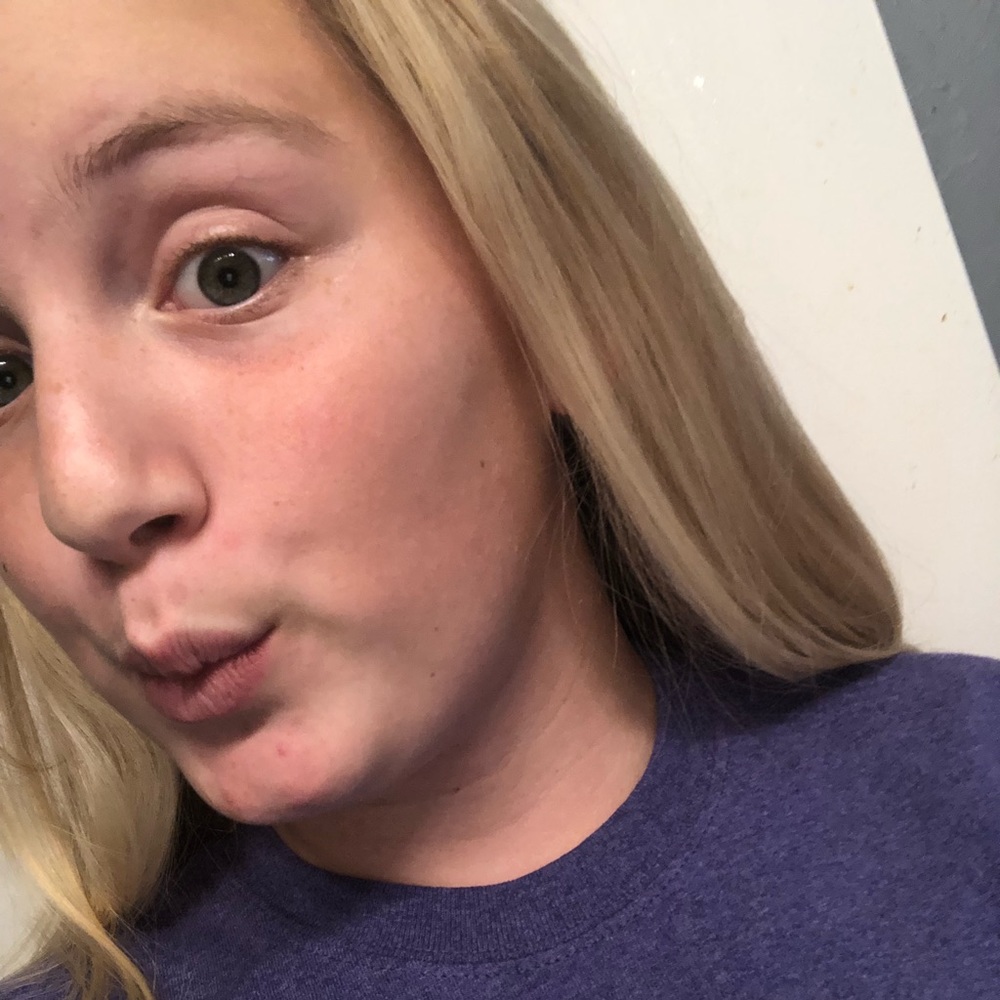 Meet your Posher, Rhea