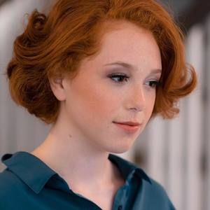 Meet your Posher, Eve