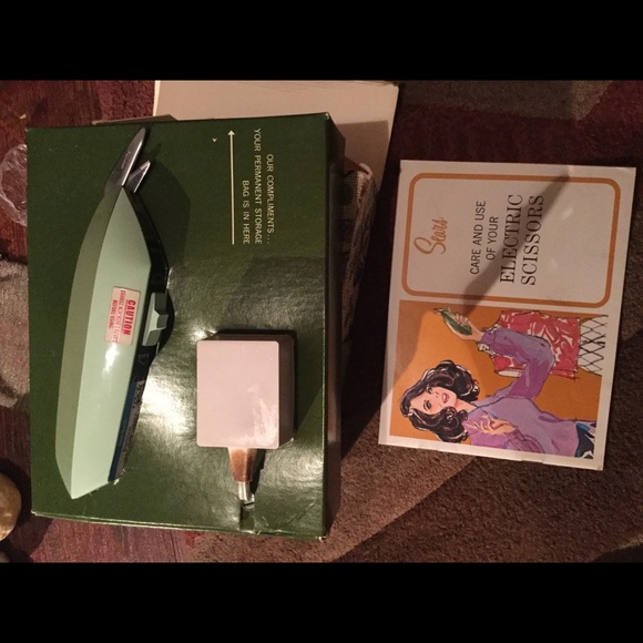 Vintage Electric Scissors - Picture 2 of 3