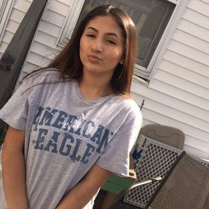 Meet your Posher, Anysa