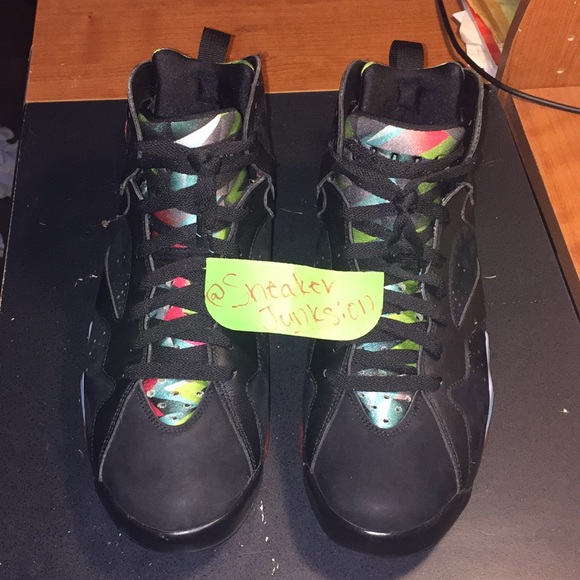 Retro 7s Barcelona Nights - Picture 1 of 5