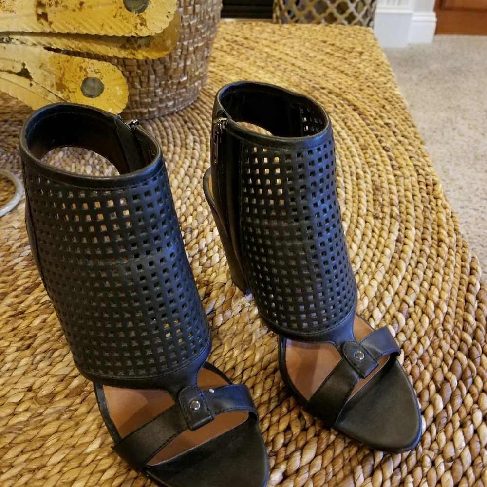 Shoes - Picture 3 of 3