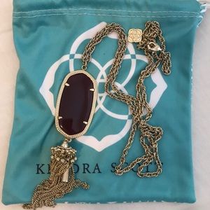 Kendra Scott necklace