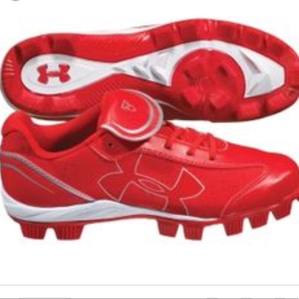 Softball cleats