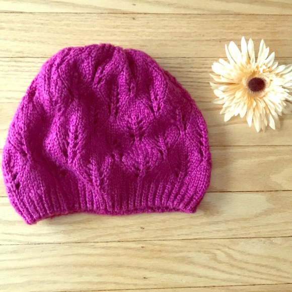 Forever 21 Accessories - Forever 21 // Magenta knit winter hat