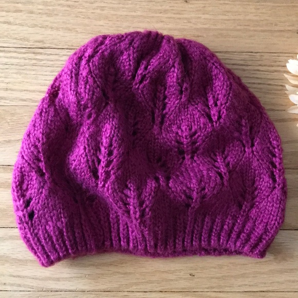 Forever 21 // Magenta knit winter hat - Picture 2 of 2