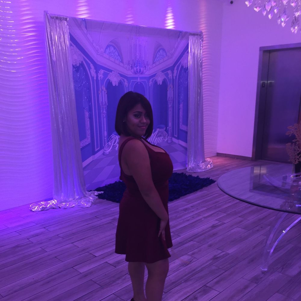 Meet your Posher, Rose