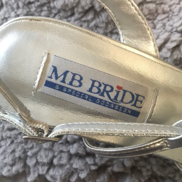 MB Bride Silver Heels - Picture 5 of 5