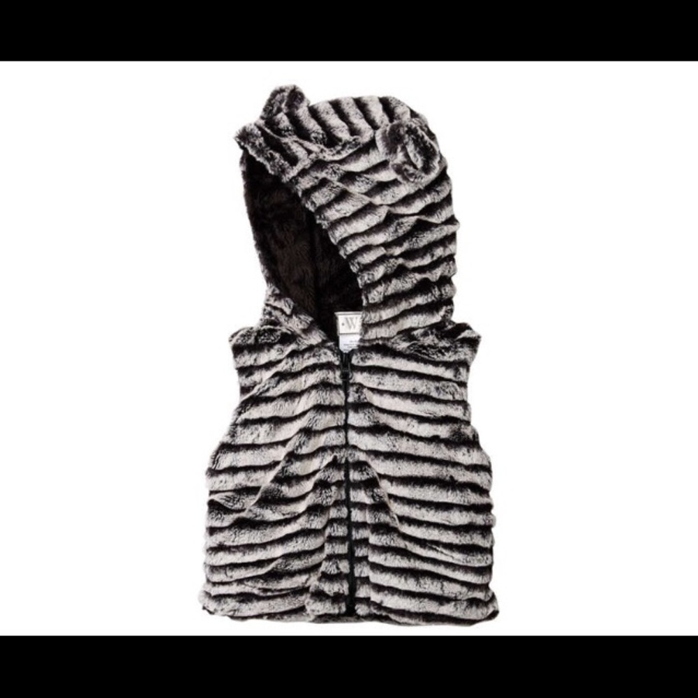 NWT Girls 3T Widgeon Faux Fur Vest with Ears