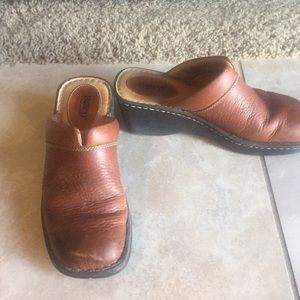 Born size 8 tan leather mules