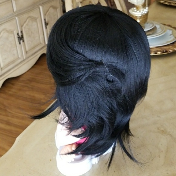 Black Layered Bob Wig main image 6
