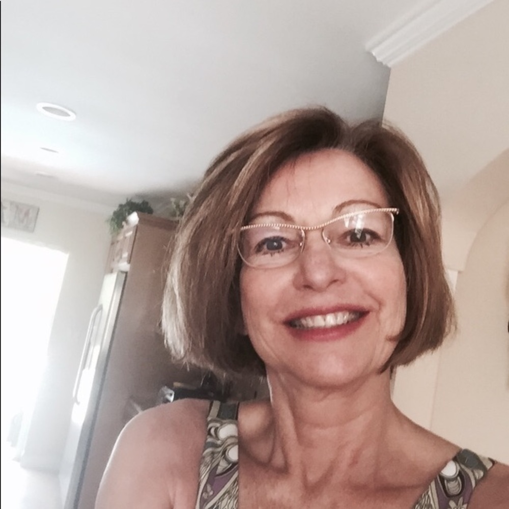 Meet your Posher, Denise