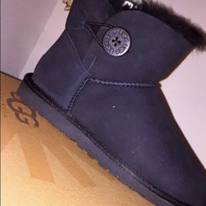 UGG boots mini bailey button