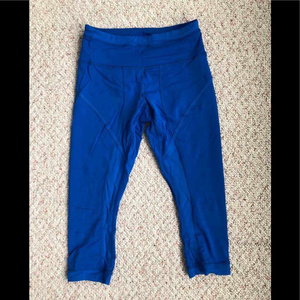 Lululemon 3/4 pants, bright blue