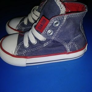 Toddler convers