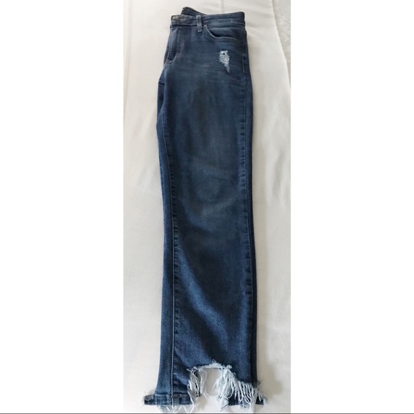 JUST BLACK High Rise Med Wash Distressed Hem Denim - Picture 7 of 9