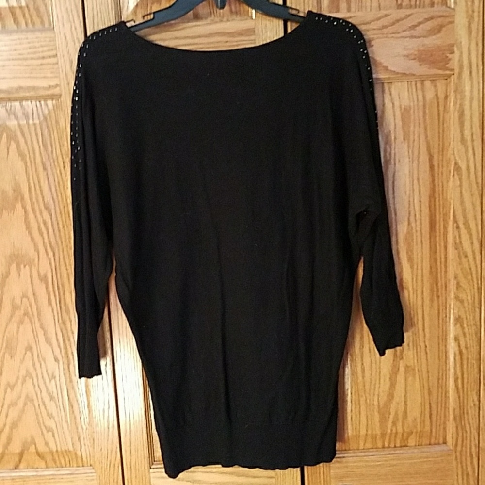 Sweater - Picture 5 of 5