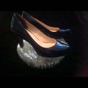 Cole Haan women Black patent leather dress shoes 7