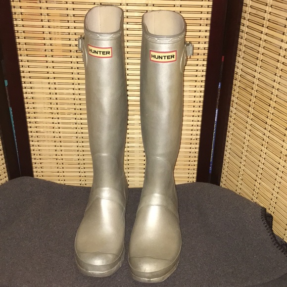 Hunter boots in silver size 9 - Picture 2 of 6