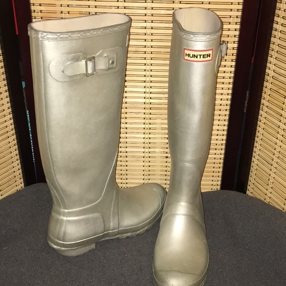 Hunter boots in silver size 9 - Picture 3 of 6