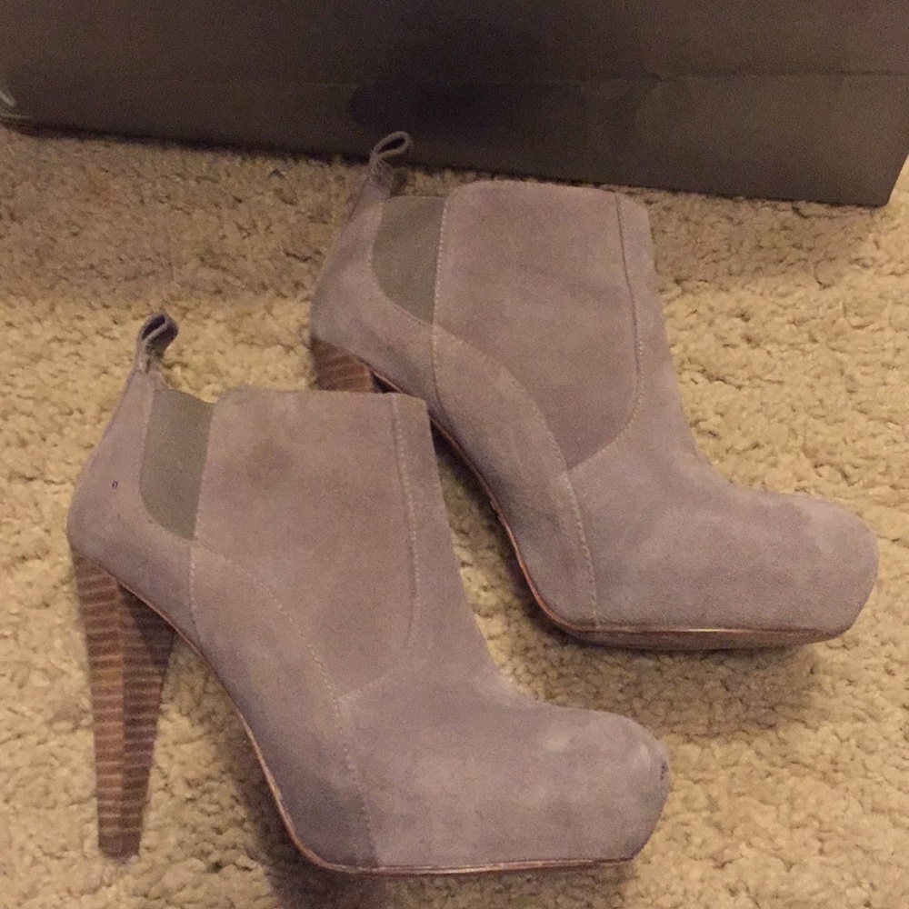 BCBG all leather, suede slip-on booties with gores