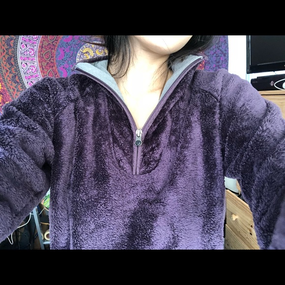 **SOLD**North Face pullover - Picture 3 of 3