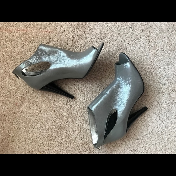 7 For All Mankind Neely Ankle Bootie - Picture 5 of 8